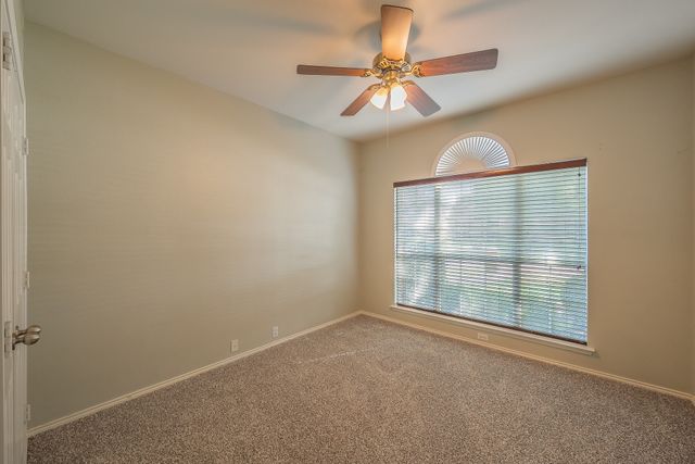 3001 Saint Lynda Drive, Mansfield, TX 76063
