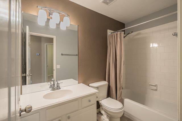 3001 Saint Lynda Drive, Mansfield, TX 76063