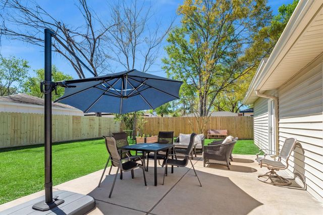 2002 Millhouse Road, Houston, TX 77073