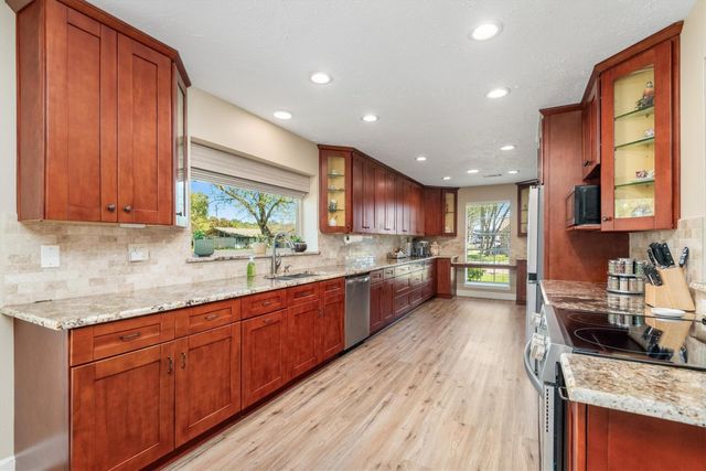 2002 Millhouse Road, Houston, TX 77073