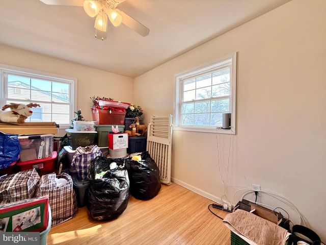 228 W BROWNING RD, Bellmawr, NJ 08031