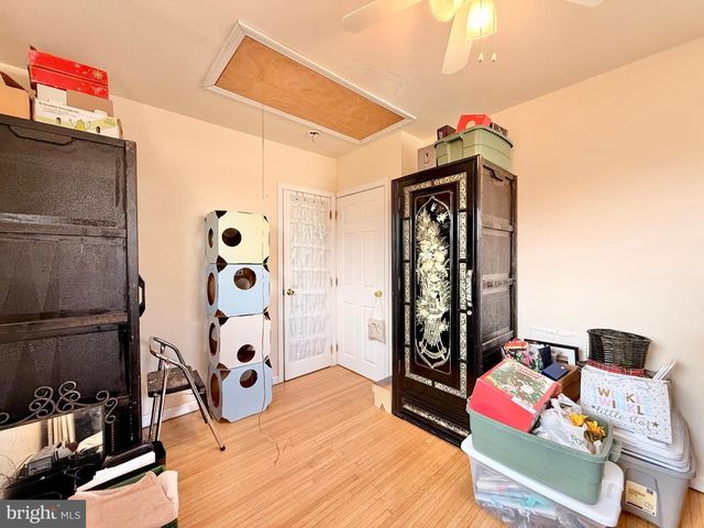 228 W BROWNING RD, Bellmawr, NJ 08031