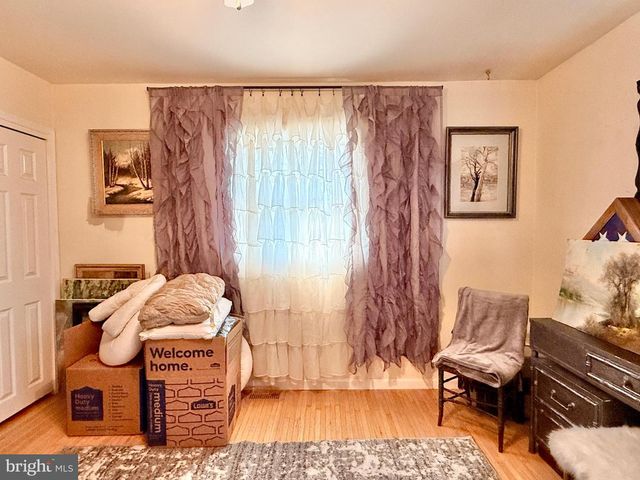 228 W BROWNING RD, Bellmawr, NJ 08031