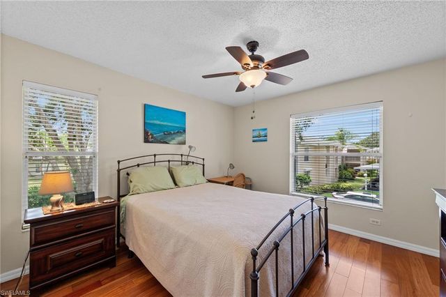 621 Squire CIR 204, Naples, FL 34104