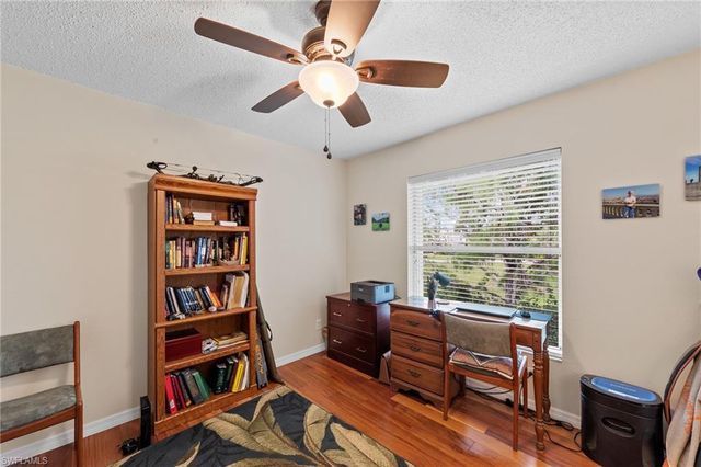 621 Squire CIR 204, Naples, FL 34104
