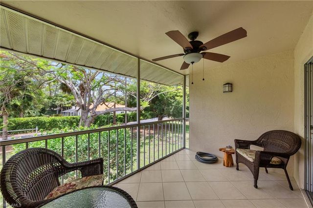 621 Squire CIR 204, Naples, FL 34104