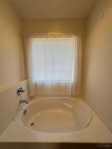 4493 English Oak Court, Mason, OH 45040