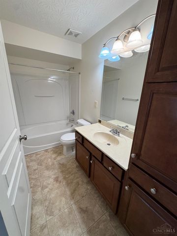 4493 English Oak Court, Mason, OH 45040