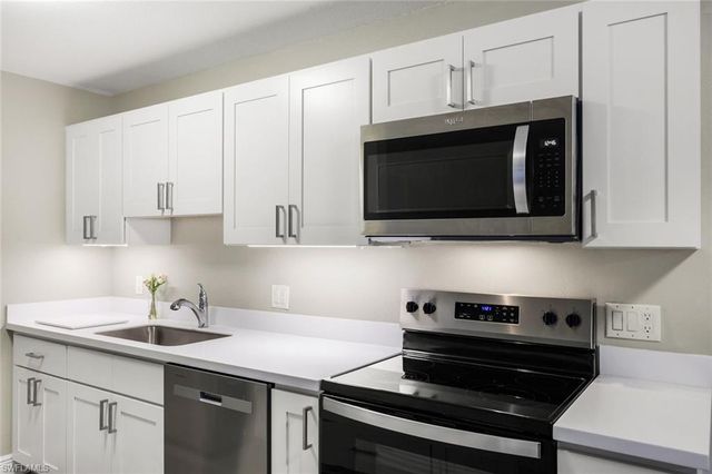 17420 Birchwood LN # 2, Fort Myers, FL 33908