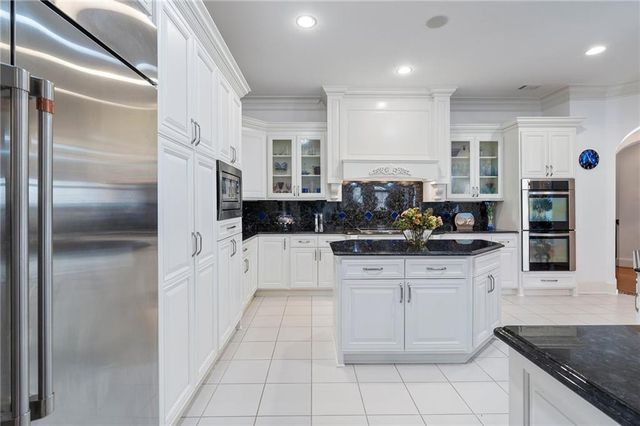 1240 Lake Drive, Greensboro, GA 30642