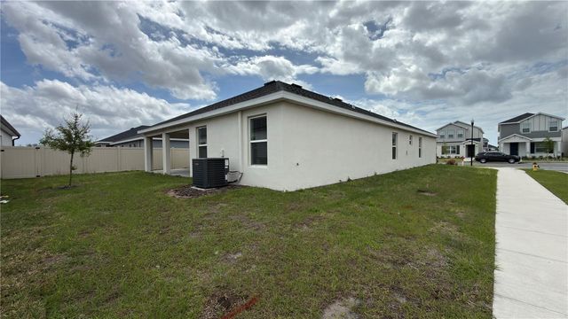 485 WINDY WILLOW WAY, St Cloud, FL 34771