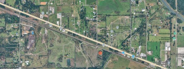 10925 Highway 6, Hitchcock, TX 77510
