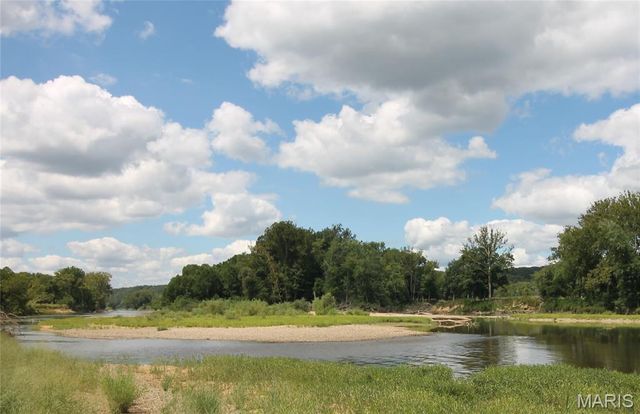 16290 Maries Road 303, Vienna, MO 65585