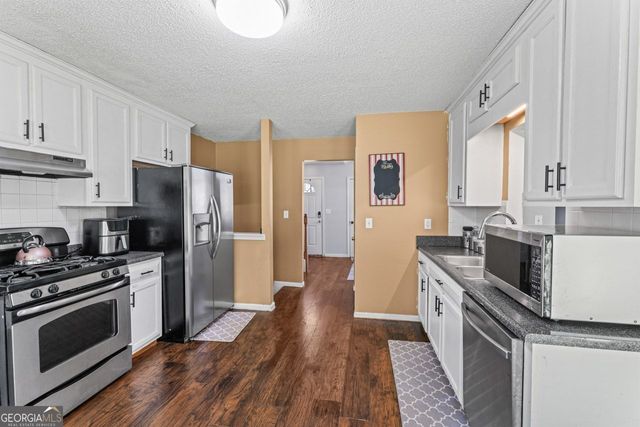5832 Whitney Way, Rex, GA 30273