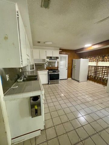 331 Sprucewood Drive, Summerville, SC 29485