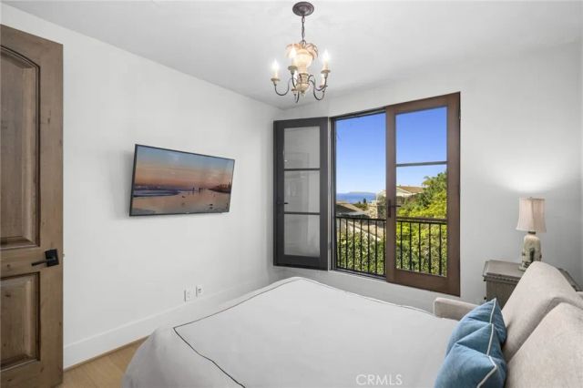 2100 Crestview Drive, Laguna Beach, CA 92651