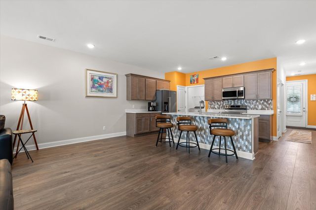8876 James Creek Drive, Ooltewah, TN 37363