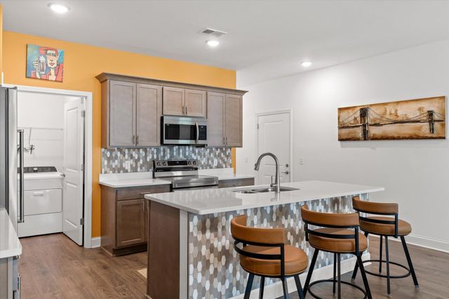 8876 James Creek Drive, Ooltewah, TN 37363