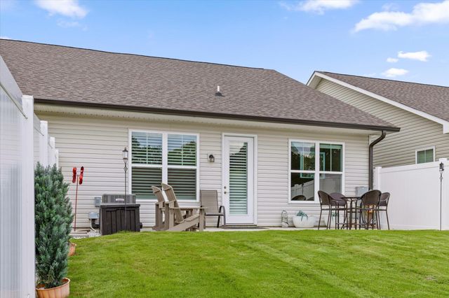 8876 James Creek Drive, Ooltewah, TN 37363