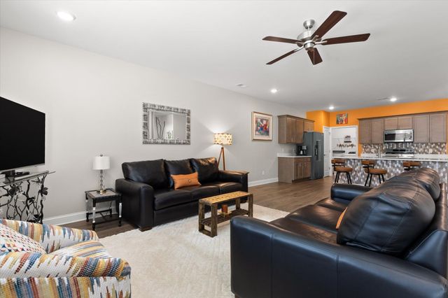 8876 James Creek Drive, Ooltewah, TN 37363