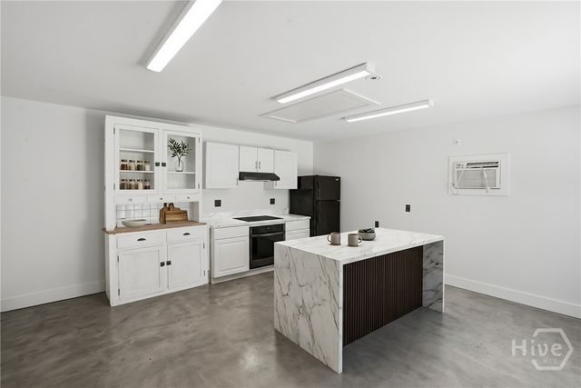 528 E 51st Street, Savannah, GA 31405
