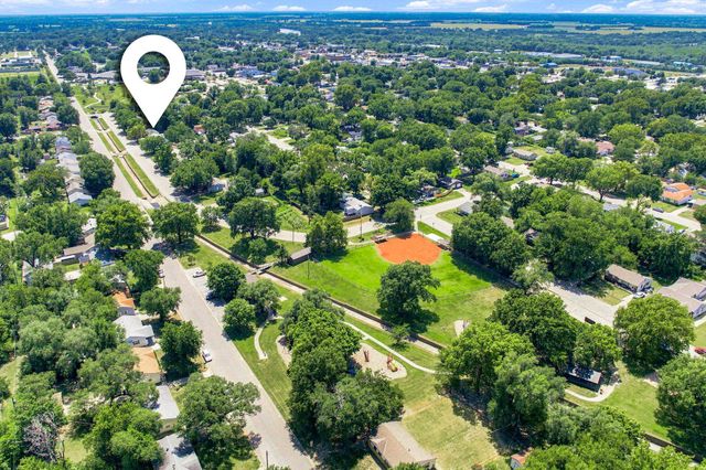 837 N Westview, Derby, KS 67037