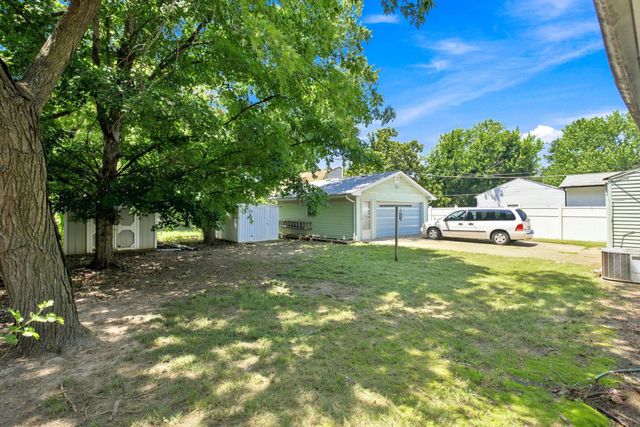 837 N Westview, Derby, KS 67037