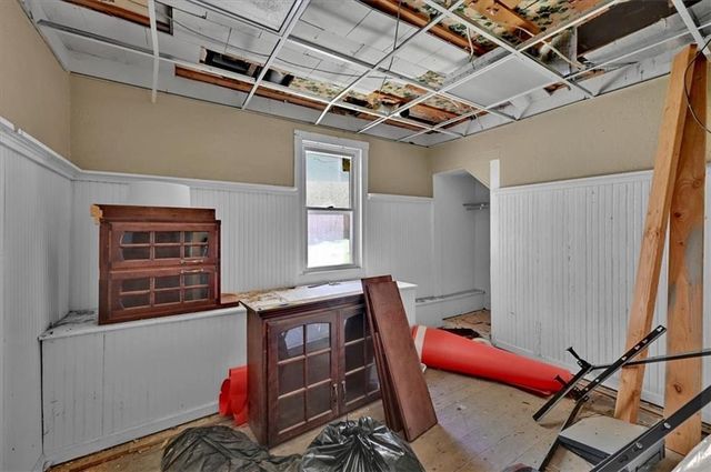 718 N Broadway Street, Leavenworth, KS 66048
