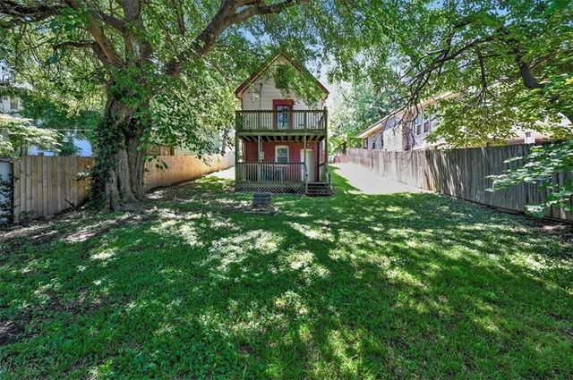 718 N Broadway Street, Leavenworth, KS 66048