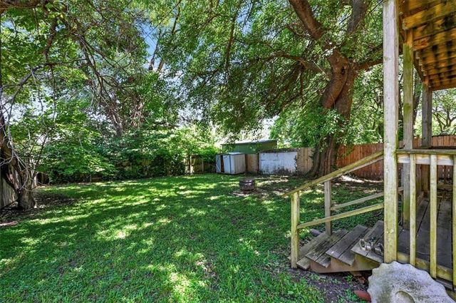 718 N Broadway Street, Leavenworth, KS 66048