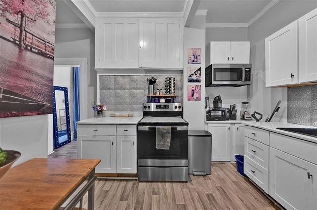 718 N Broadway Street, Leavenworth, KS 66048