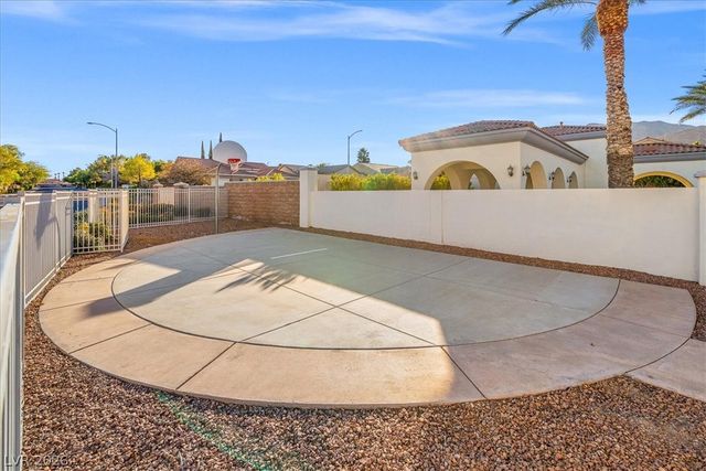 10212 Crystal Cloud Avenue, Las Vegas, NV 89129