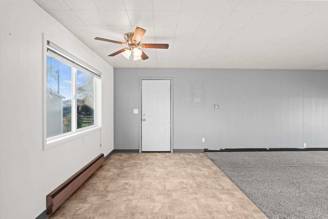 8002 E INDIANA Ave, Spokane Valley, WA 99212