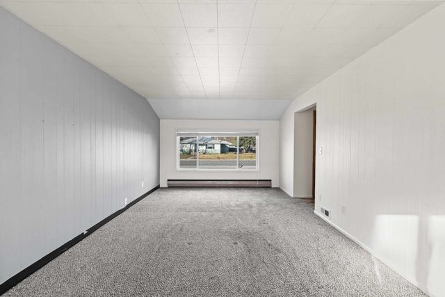 8002 E INDIANA Ave, Spokane Valley, WA 99212