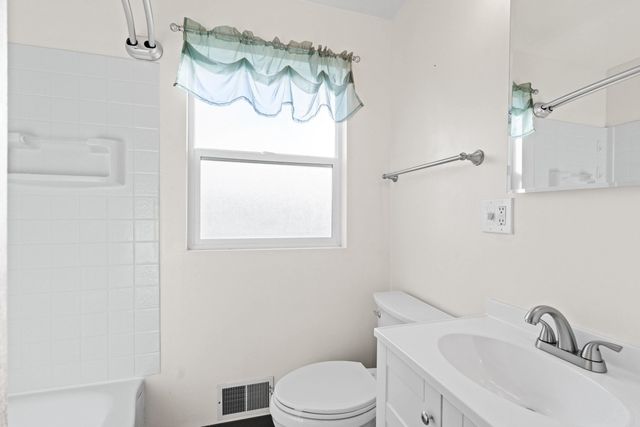 8002 E INDIANA Ave, Spokane Valley, WA 99212