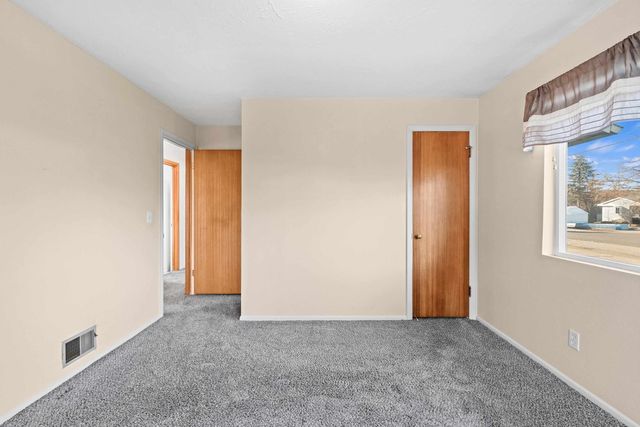 8002 E INDIANA Ave, Spokane Valley, WA 99212