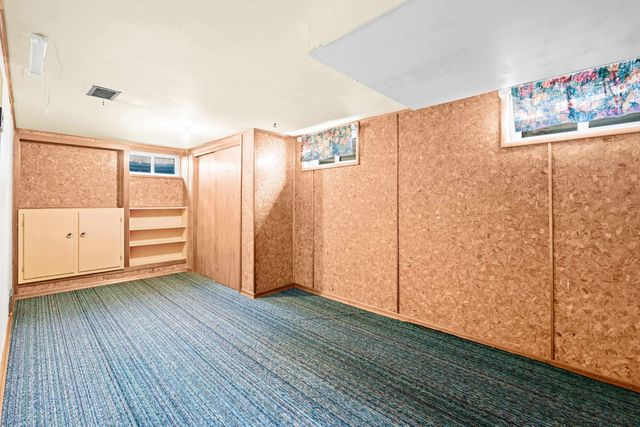 8002 E INDIANA Ave, Spokane Valley, WA 99212