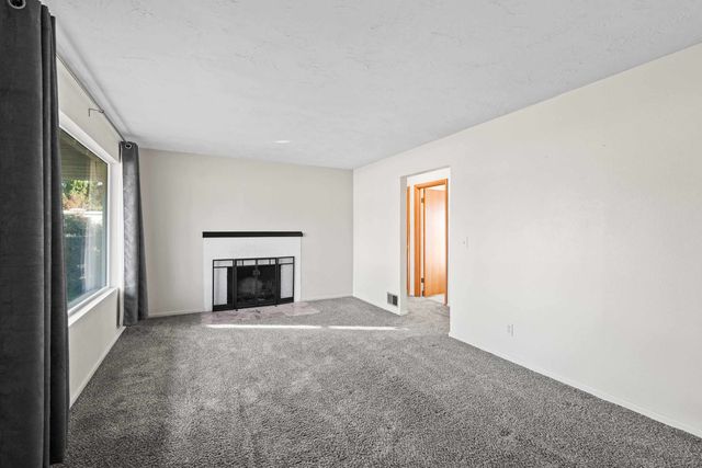 8002 E INDIANA Ave, Spokane Valley, WA 99212