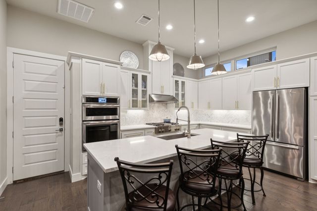 4327 Cabell Drive, Dallas, TX 75204