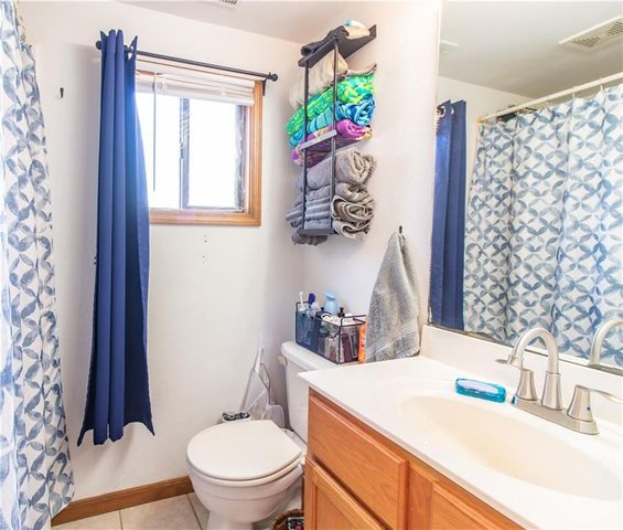 267 Long Acres Drive, Sunrise Beach, MO 65079