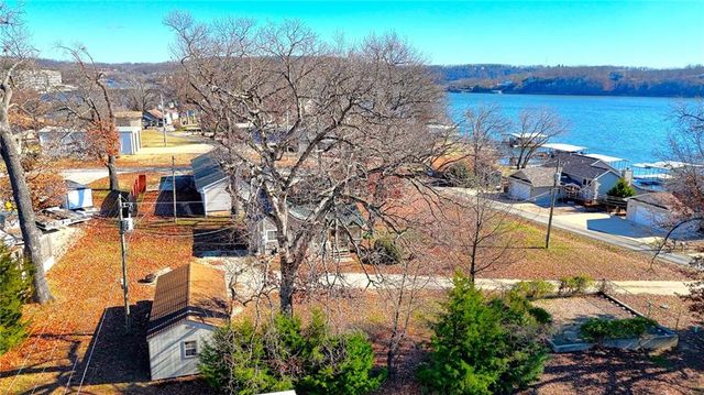 267 Long Acres Drive, Sunrise Beach, MO 65079