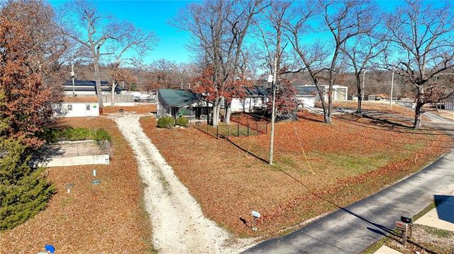 267 Long Acres Drive, Sunrise Beach, MO 65079
