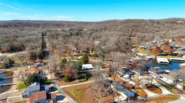 267 Long Acres Drive, Sunrise Beach, MO 65079