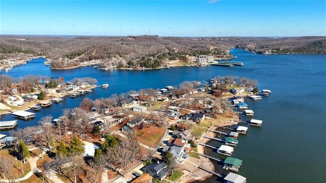 267 Long Acres Drive, Sunrise Beach, MO 65079