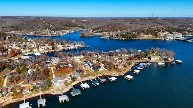 267 Long Acres Drive, Sunrise Beach, MO 65079