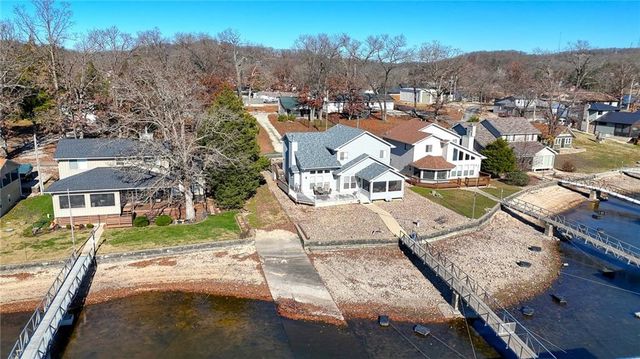 267 Long Acres Drive, Sunrise Beach, MO 65079