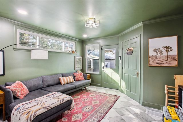 628 E 57th Street, Savannah, GA 31405