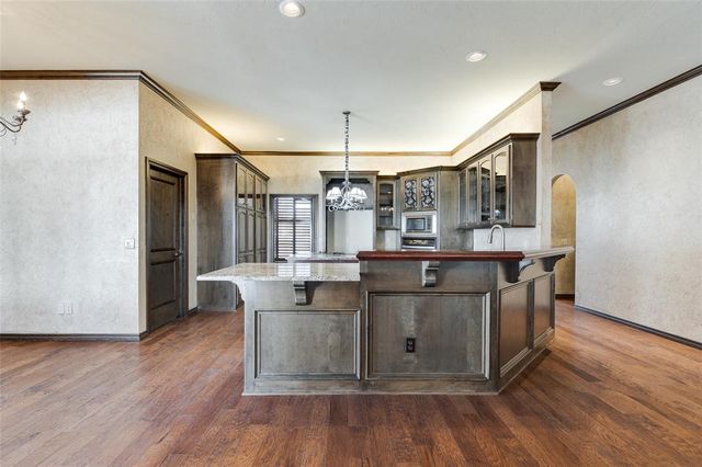 2605 NW 153rd Street, Edmond, OK 73013