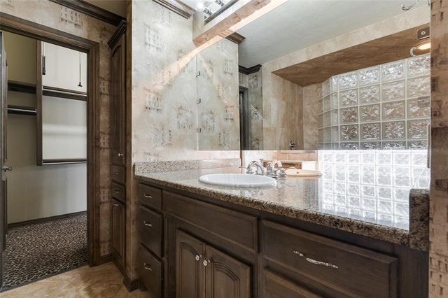 2605 NW 153rd Street, Edmond, OK 73013