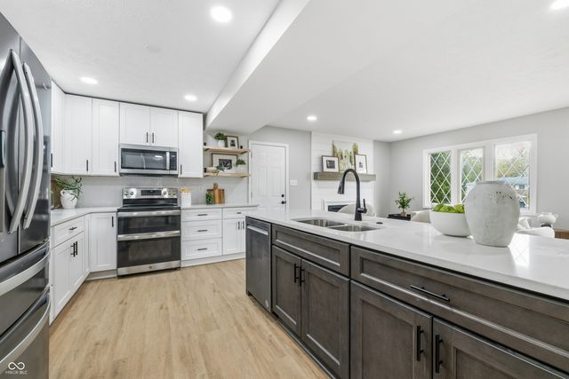 712 E Main Street, Carmel, IN 46032